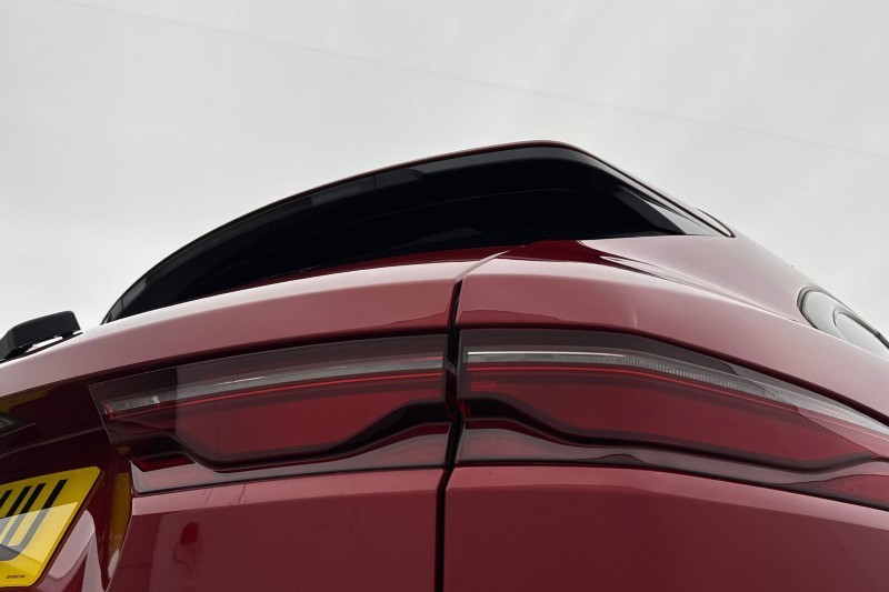 2024 (24) JAGUAR F-PACE 2.0 D200 R-Dynamic HSE Black 90th Anniv 5dr Auto 5106087