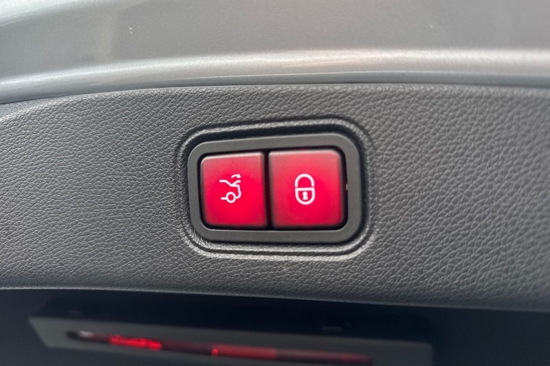 2022 (22) MERCEDES-BENZ E CLASS E300 AMG Line Night Ed Premium Plus 2dr 9G-Tronic 5122603