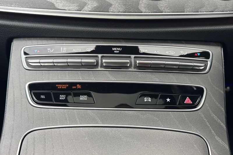 2022 (22) MERCEDES-BENZ E CLASS E300 AMG Line Night Ed Premium Plus 2dr 9G-Tronic 5122616
