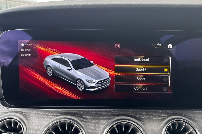 2022 (22) MERCEDES-BENZ E CLASS E300 AMG Line Night Ed Premium Plus 2dr 9G-Tronic 5122597