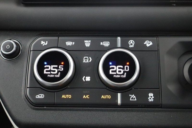 2023 (23) LAND ROVER DEFENDER 3.0 D250 X-Dynamic HSE 110 5dr Auto 5143758