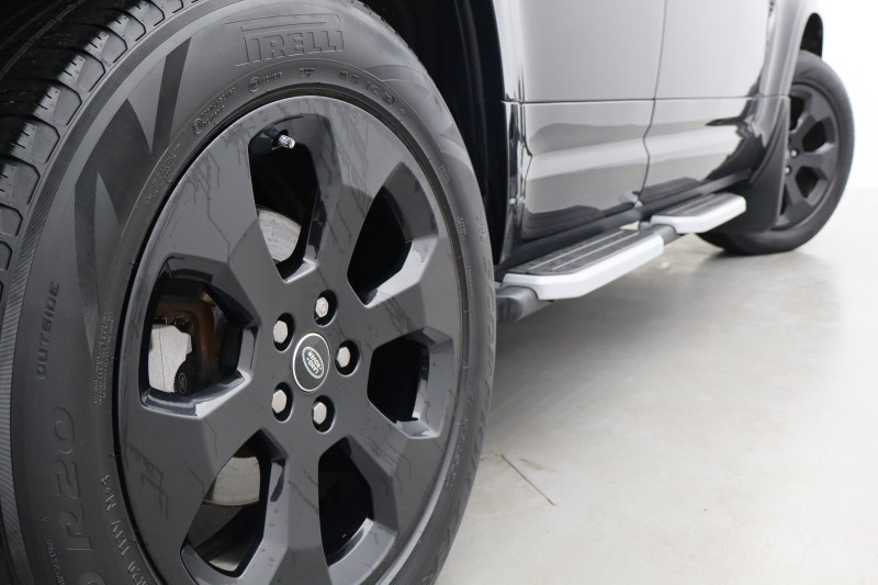 2023 (23) LAND ROVER DEFENDER 3.0 D250 X-Dynamic HSE 110 5dr Auto 5143781