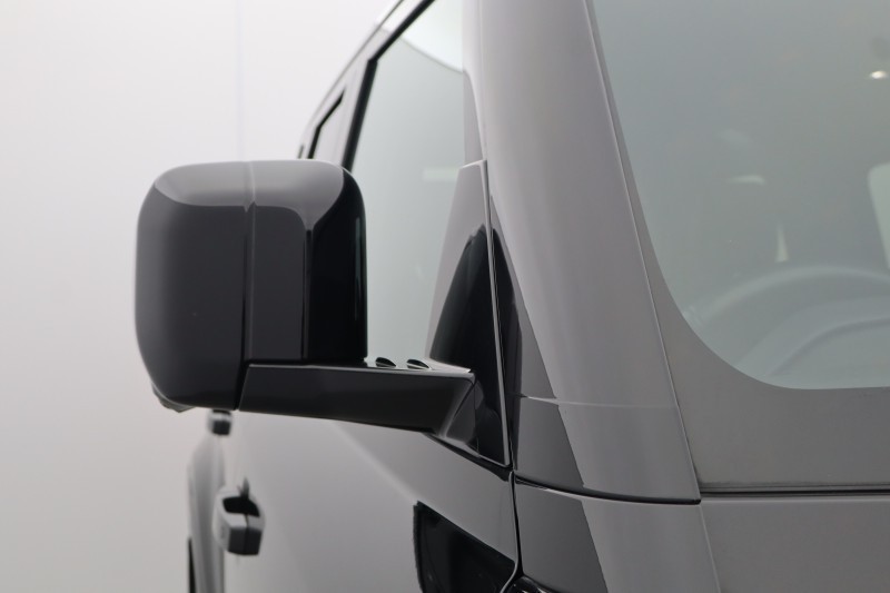 2023 (23) LAND ROVER DEFENDER 3.0 D250 X-Dynamic HSE 110 5dr Auto 5143739