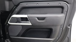 2023 (23) LAND ROVER DEFENDER 3.0 D250 X-Dynamic HSE 110 5dr Auto 5143766