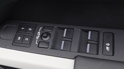 2023 (23) LAND ROVER DEFENDER 3.0 D250 X-Dynamic HSE 110 5dr Auto 5143768