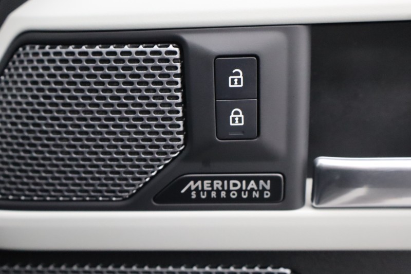 2023 (23) LAND ROVER DEFENDER 3.0 D250 X-Dynamic HSE 110 5dr Auto 5143767