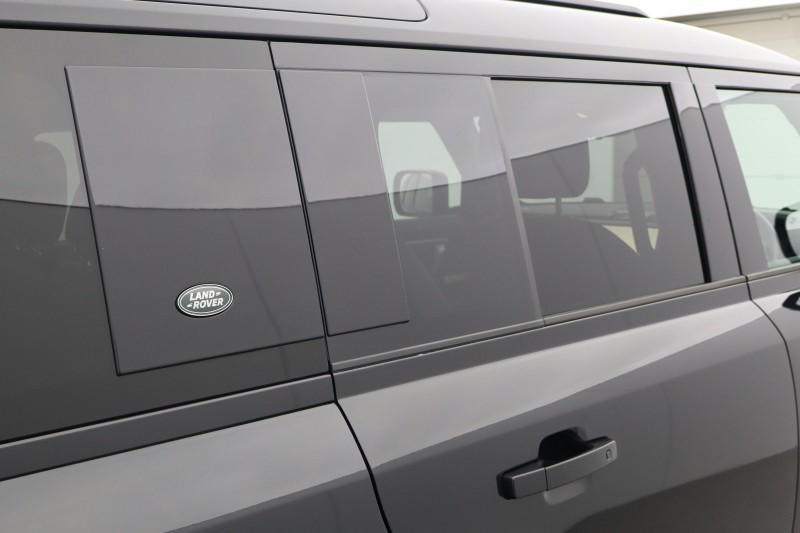 2023 (23) LAND ROVER DEFENDER 3.0 D250 X-Dynamic HSE 110 5dr Auto 5143740