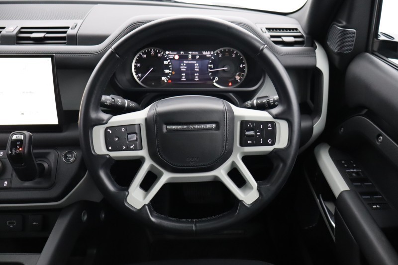 2023 (23) LAND ROVER DEFENDER 3.0 D250 X-Dynamic HSE 110 5dr Auto 5143753