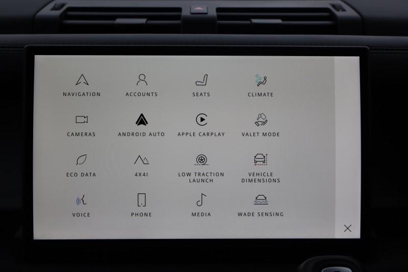 2023 (23) LAND ROVER DEFENDER 3.0 D250 X-Dynamic HSE 110 5dr Auto 5143759
