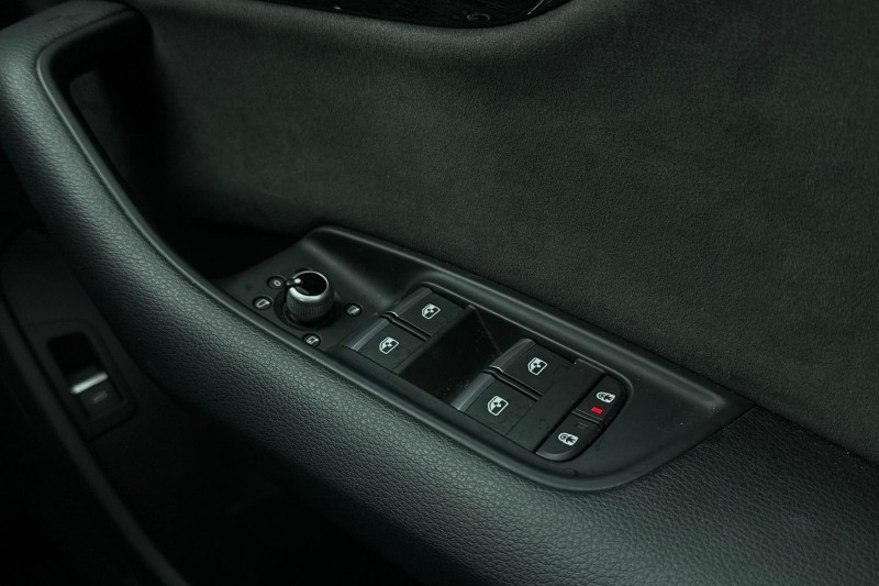 2022 (72) AUDI Q7 55 TFSI Quattro Black Edition 5dr Tiptronic 5064467