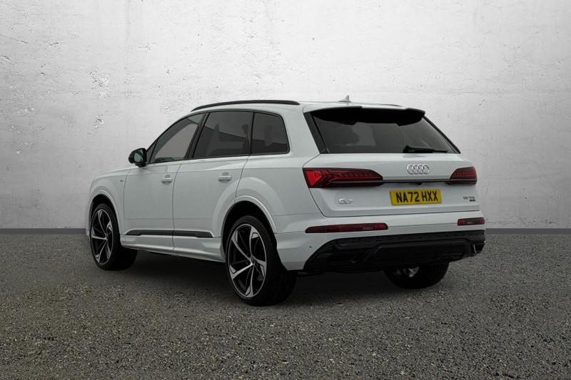 2022 (72) AUDI Q7 55 TFSI Quattro Black Edition 5dr Tiptronic