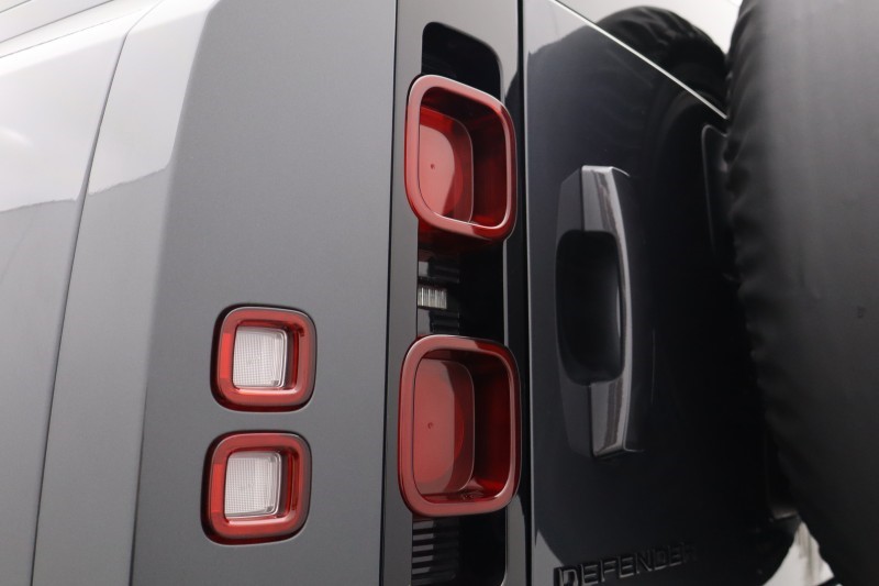 2024 (74) LAND ROVER DEFENDER 3.0 D350 X-Dynamic HSE 110 5dr Auto [7 Seat] 5143581