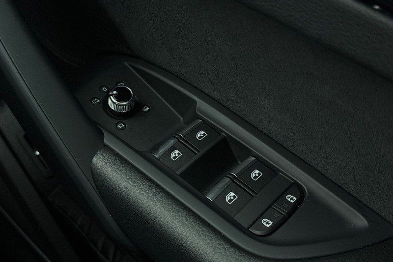 2024 (24) AUDI Q5 40 TDI Quattro Black Edition 5dr S Tronic 5126680