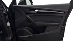 2024 (24) AUDI Q5 40 TDI Quattro Black Edition 5dr S Tronic 5126679