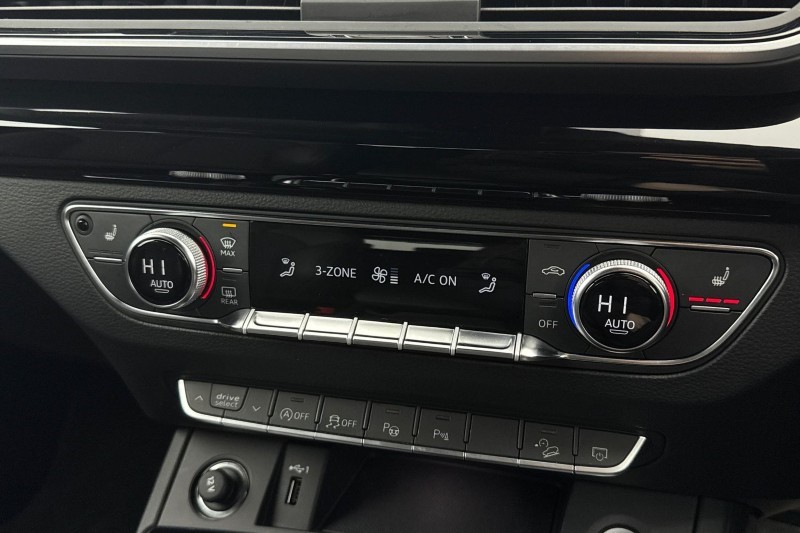 2024 (24) AUDI Q5 40 TDI Quattro Black Edition 5dr S Tronic 5126688