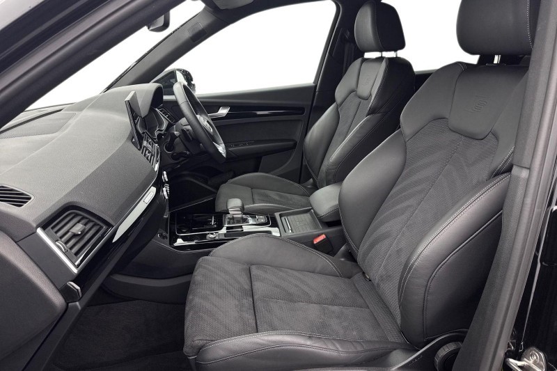 2024 (24) AUDI Q5 40 TDI Quattro Black Edition 5dr S Tronic 5126661