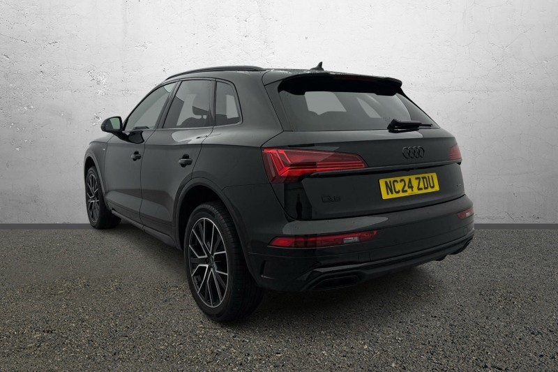 2024 (24) AUDI Q5 40 TDI Quattro Black Edition 5dr S Tronic