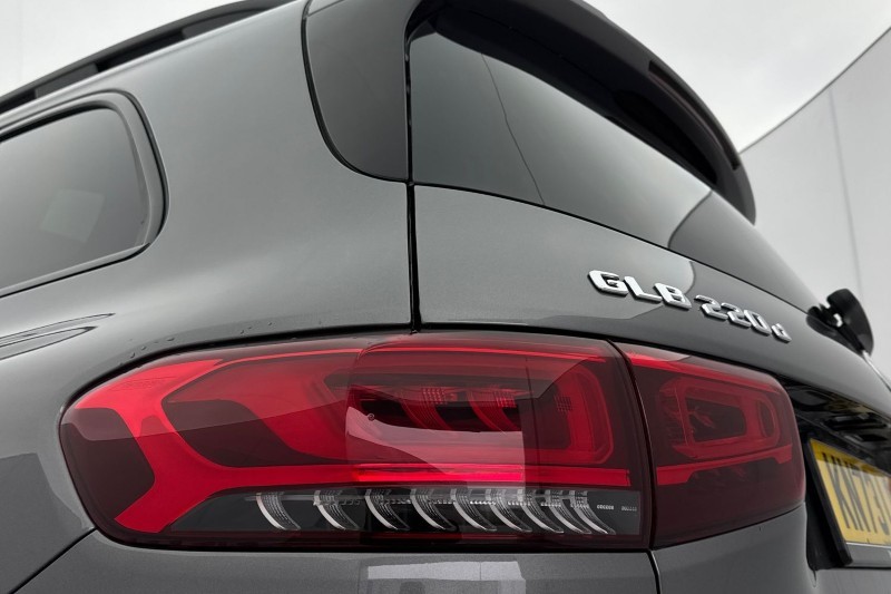 2023 (73) MERCEDES-BENZ GLB 220d 4M AMG Line Prem  PLUS Night Ed 5dr 8G-Tronic 5086051