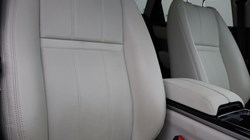 2022 (22) LAND ROVER RANGE ROVER VELAR 2.0 D200 Edition 5dr Auto 5136172