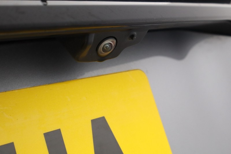 2022 (22) LAND ROVER RANGE ROVER VELAR 2.0 D200 Edition 5dr Auto 5136144