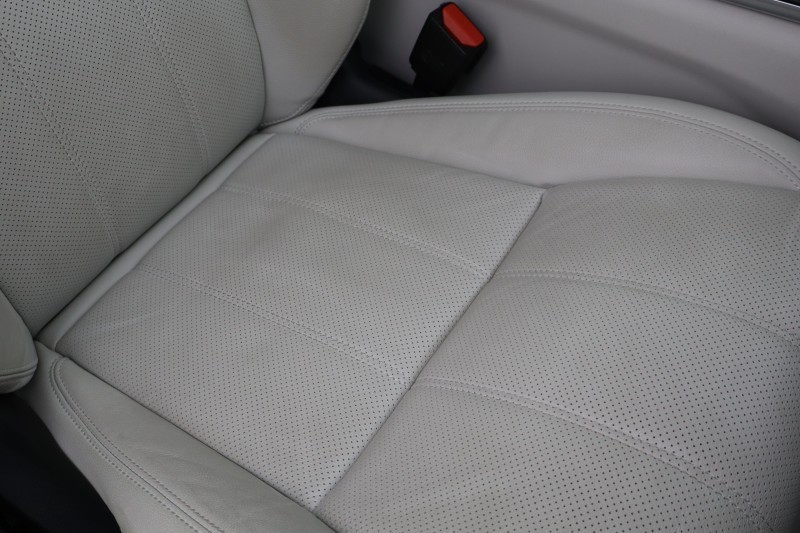 2022 (22) LAND ROVER RANGE ROVER VELAR 2.0 D200 Edition 5dr Auto 5136171