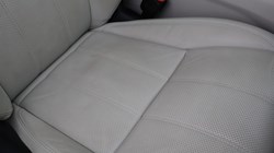 2022 (22) LAND ROVER RANGE ROVER VELAR 2.0 D200 Edition 5dr Auto 5136171