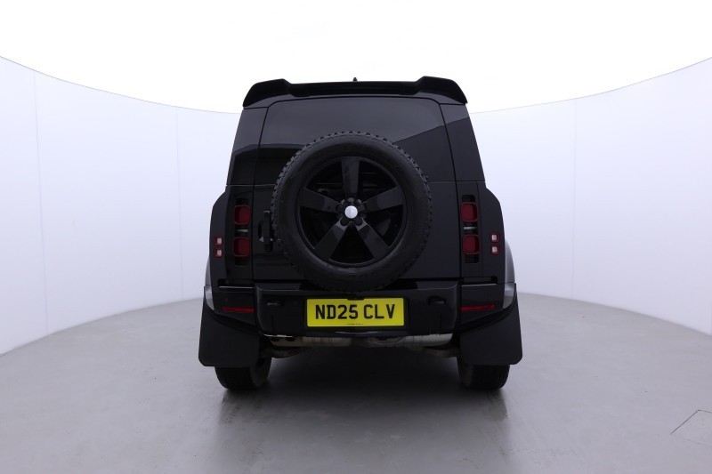 2025 (25) LAND ROVER COMMERCIAL DEFENDER 3.0 D250 Hard Top X-Dynamic SE Auto [3 Seat] 5133397