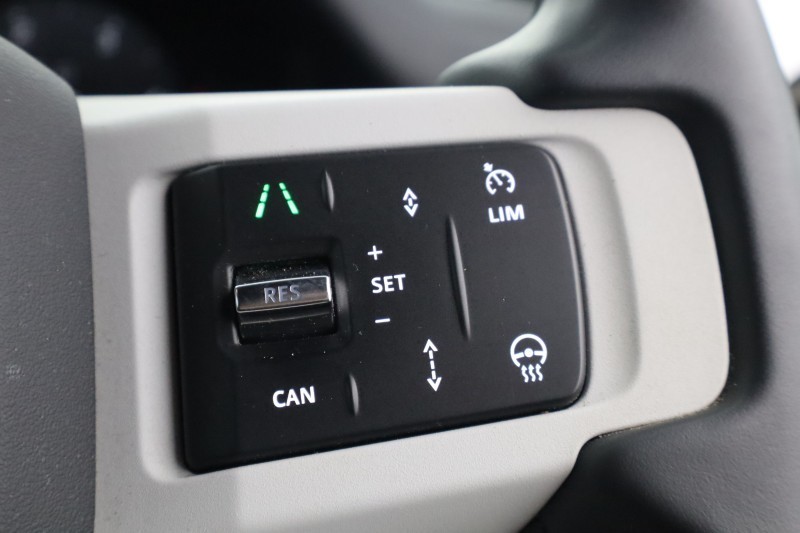 2025 (25) LAND ROVER COMMERCIAL DEFENDER 3.0 D250 Hard Top X-Dynamic SE Auto [3 Seat] 5133426