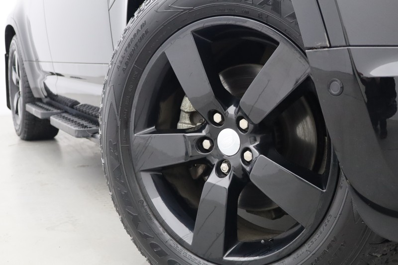 2025 (25) LAND ROVER COMMERCIAL DEFENDER 3.0 D250 Hard Top X-Dynamic SE Auto [3 Seat] 5133445