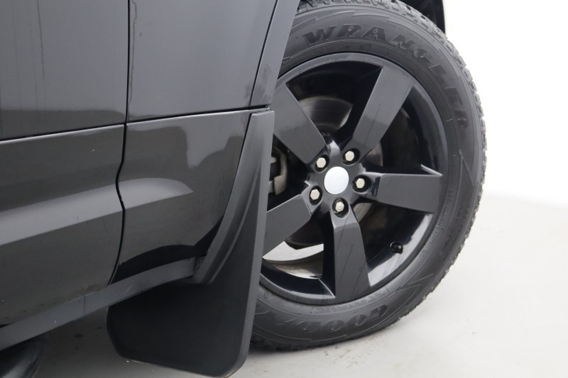 2025 (25) LAND ROVER COMMERCIAL DEFENDER 3.0 D250 Hard Top X-Dynamic SE Auto [3 Seat] 5133447