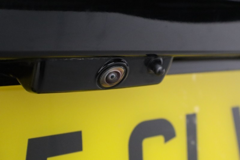 2025 (25) LAND ROVER COMMERCIAL DEFENDER 3.0 D250 Hard Top X-Dynamic SE Auto [3 Seat] 5133414