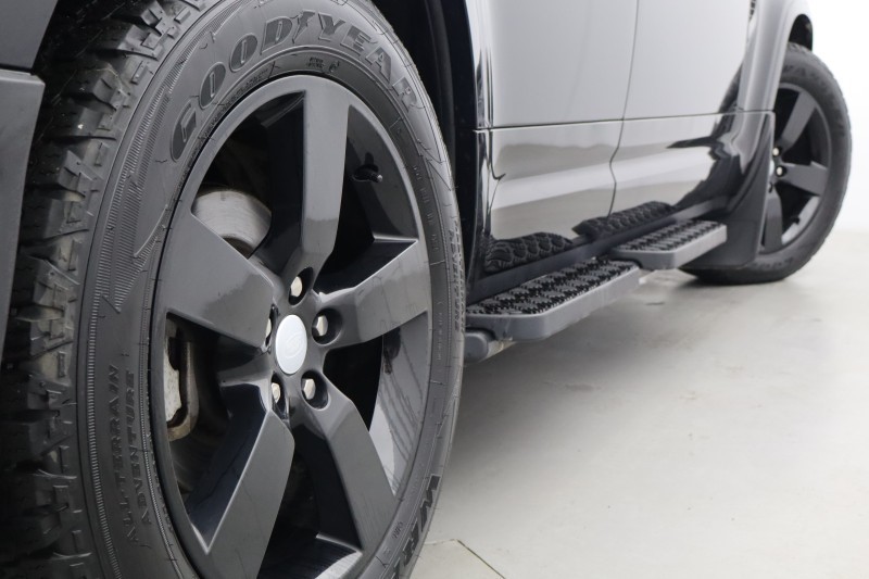 2025 (25) LAND ROVER COMMERCIAL DEFENDER 3.0 D250 Hard Top X-Dynamic SE Auto [3 Seat] 5133446