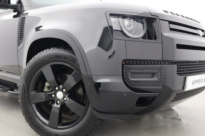 2025 (25) LAND ROVER COMMERCIAL DEFENDER 3.0 D250 Hard Top X-Dynamic SE Auto [3 Seat] 5133444