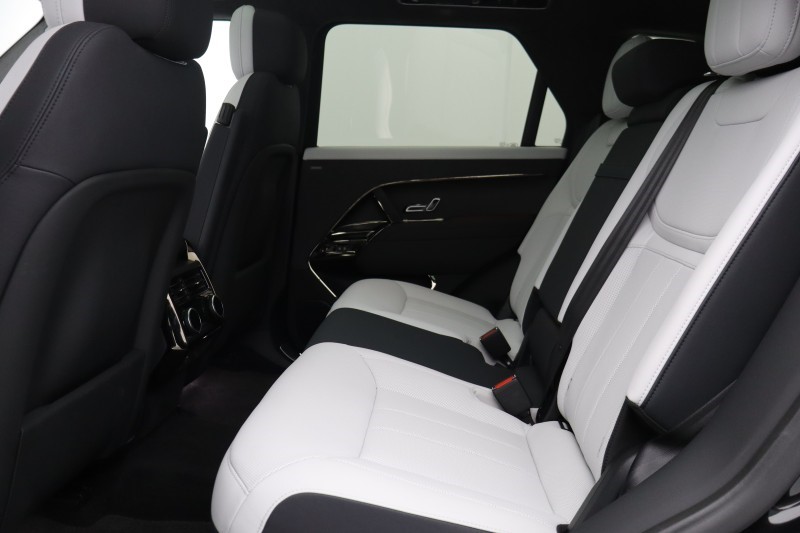 2023 (23) LAND ROVER RANGE ROVER SPORT 3.0 D300 Autobiography 5dr Auto 5277921