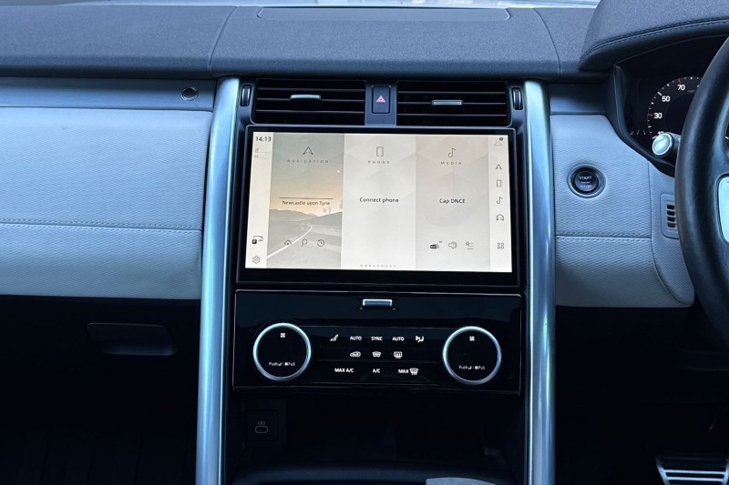 2024 (73) LAND ROVER DISCOVERY 3.0 D300 Dynamic HSE 5dr Auto 5189375