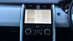 2024 (73) LAND ROVER DISCOVERY 3.0 D300 Dynamic HSE 5dr Auto 5189375