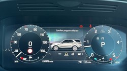 2024 (73) LAND ROVER DISCOVERY 3.0 D300 Dynamic HSE 5dr Auto 5189393