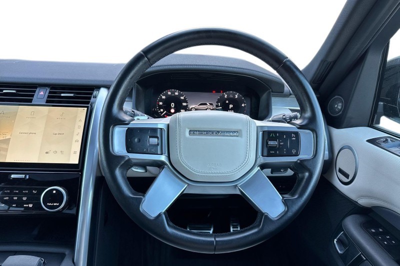 2024 (73) LAND ROVER DISCOVERY 3.0 D300 Dynamic HSE 5dr Auto 5189376