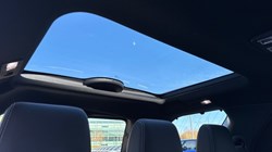 2024 (73) LAND ROVER DISCOVERY 3.0 D300 Dynamic HSE 5dr Auto 5189415