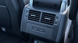 2024 (73) LAND ROVER DISCOVERY 3.0 D300 Dynamic HSE 5dr Auto 5189379