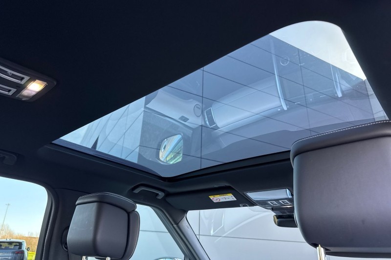 2024 (73) LAND ROVER DISCOVERY 3.0 D300 Dynamic HSE 5dr Auto 5189382