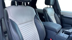 2024 (73) LAND ROVER DISCOVERY 3.0 D300 Dynamic HSE 5dr Auto 5189387