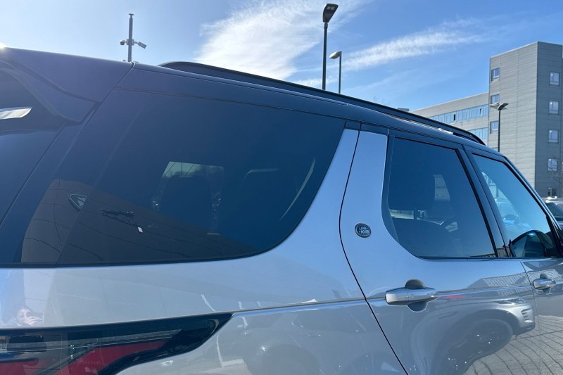 2024 (73) LAND ROVER DISCOVERY 3.0 D300 Dynamic HSE 5dr Auto 5189410