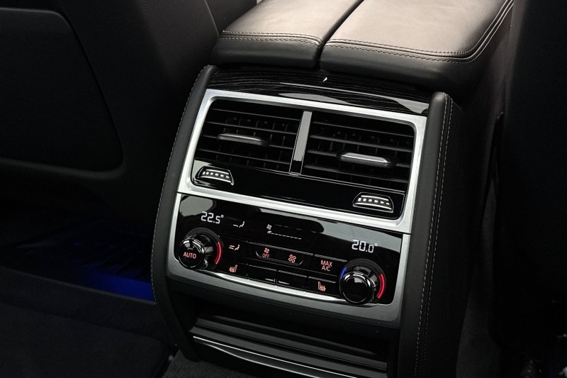 2020 (70) BMW 7 SERIES 740Ld xDrive M Sport 4dr Auto 5078604