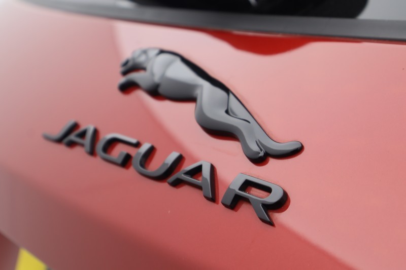 2024 (24) JAGUAR F-PACE 2.0 D200 R-Dynamic HSE Black 5dr Auto AWD 5125954