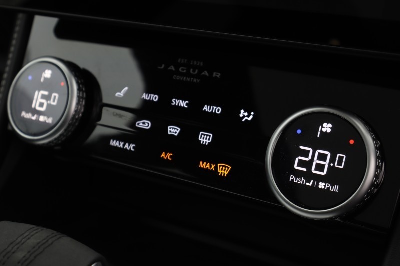 2024 (24) JAGUAR F-PACE 2.0 D200 R-Dynamic HSE Black 5dr Auto AWD 5125932