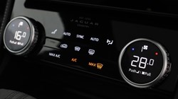 2024 (24) JAGUAR F-PACE 2.0 D200 R-Dynamic HSE Black 5dr Auto AWD 5125932