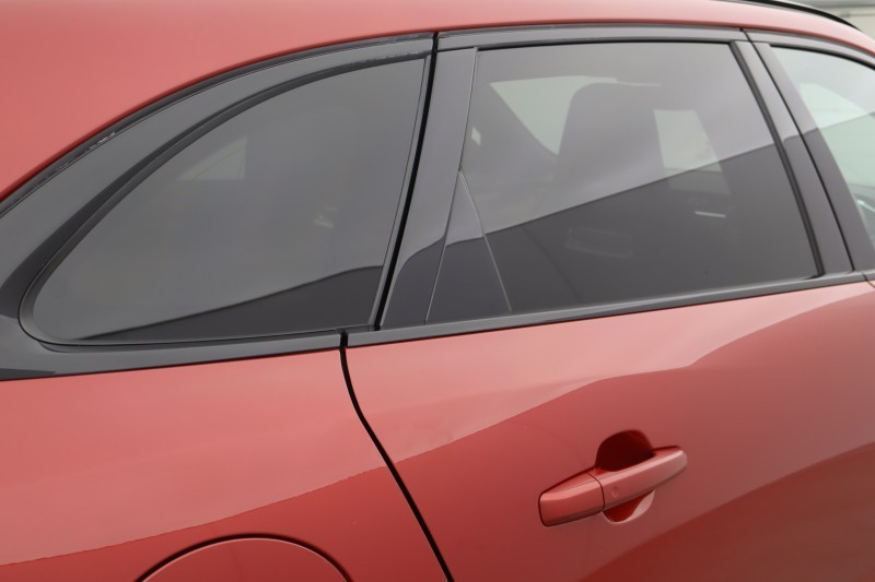 2024 (24) JAGUAR F-PACE 2.0 D200 R-Dynamic HSE Black 5dr Auto AWD 5125952