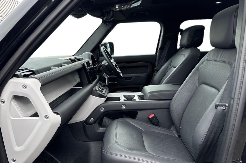 2025 (74) LAND ROVER DEFENDER 3.0 D350 X-Dynamic HSE 110 5dr Auto [7 Seat] 5087351