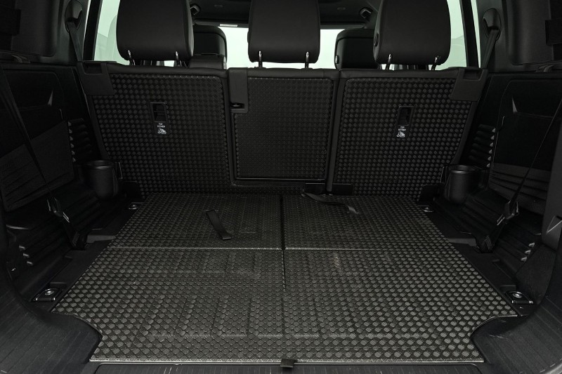 2025 (74) LAND ROVER DEFENDER 3.0 D350 X-Dynamic HSE 110 5dr Auto [7 Seat] 5087358